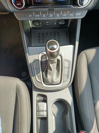 HYUNDAI Kona usata, con Volante in pelle