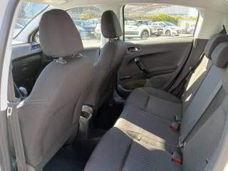 PEUGEOT 208 usata, con Volante in pelle