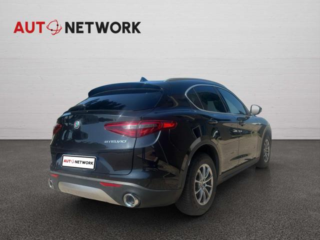 ALFA ROMEO Stelvio usata, con Alzacristalli elettrici