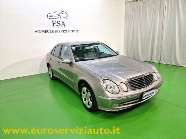 MERCEDES-BENZ E 320 usata, con Autoradio