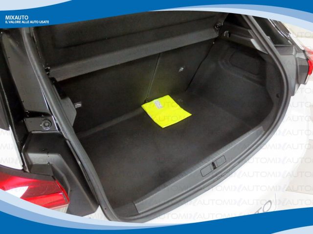 OPEL Corsa usata, con Park Distance Control