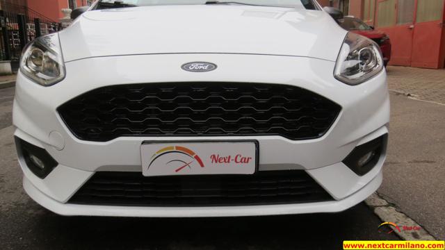 FORD Fiesta usata, con Touch screen