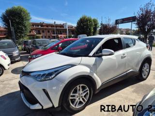 TOYOTA C-HR usata, con Sistema di navigazione