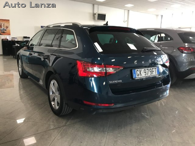 SKODA Superb usata, con Airbag Passeggero