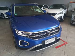 VOLKSWAGEN T-Roc usata, con Autoradio
