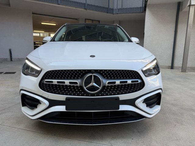 MERCEDES-BENZ GLA 180 usata, con Controllo trazione