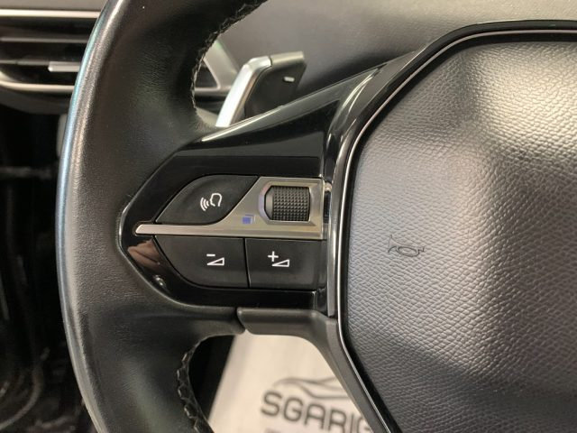 PEUGEOT 3008 usata, con Controllo elettronico della corsia