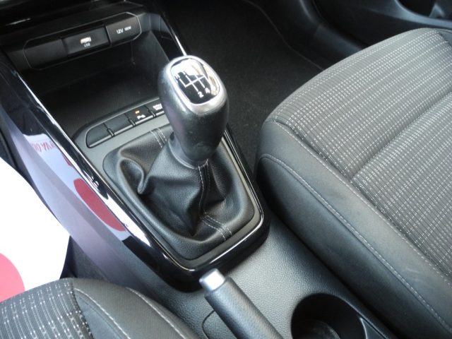 KIA Stonic usata, con Sensori di parcheggio anteriori