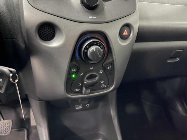 TOYOTA Aygo usata 14