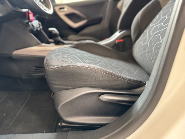 PEUGEOT 2008 usata, con Lettore CD