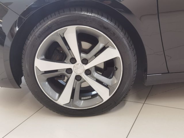 PEUGEOT 308 usata, con Bracciolo