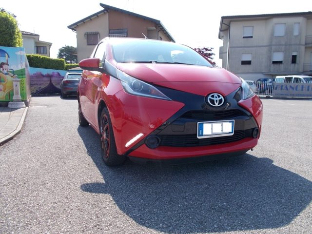 TOYOTA Aygo usata, con Airbag laterali