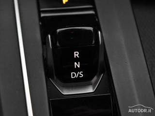 VOLKSWAGEN Golf Variant usata, con Luci diurne