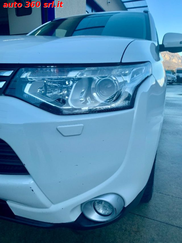 MITSUBISHI Outlander usata, con Alzacristalli elettrici