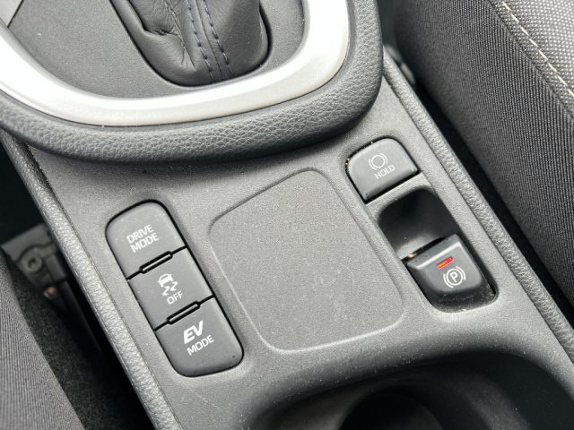 TOYOTA Yaris usata 22