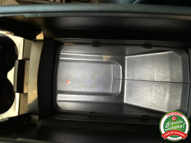 PEUGEOT 3008 usata, con Specchietti laterali elettrici