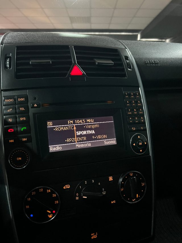 MERCEDES-BENZ A 180 usata, con Boardcomputer
