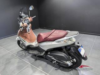 PIAGGIO Beverly 500 usata 2