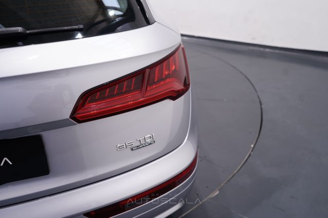 AUDI Q5 usata, con Sensori di parcheggio posteriori