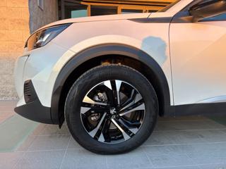 PEUGEOT 2008 usata, con Specchietti laterali elettrici