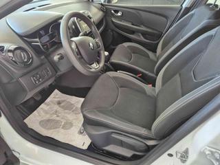 RENAULT Clio usata, con Specchietti laterali elettrici