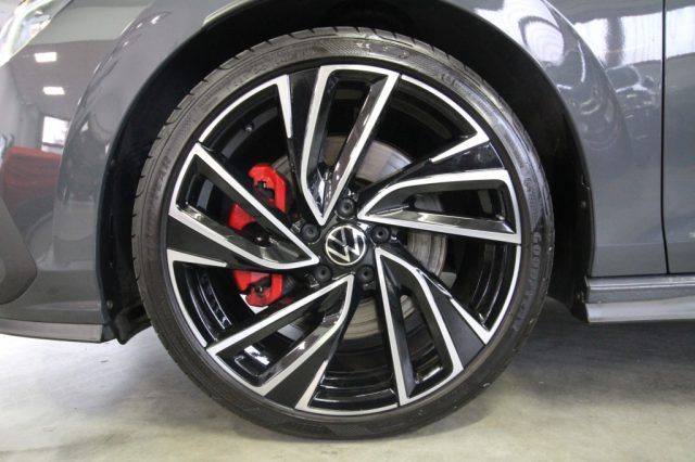 VOLKSWAGEN Golf usata, con Volante in pelle