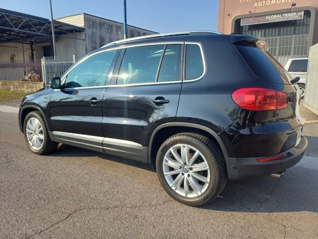 VOLKSWAGEN Tiguan usata, con Airbag laterali