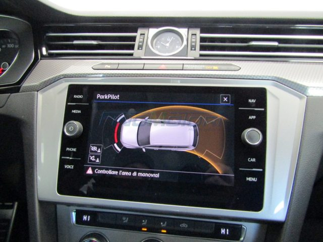 VOLKSWAGEN Passat Alltrack usata, con Bracciolo