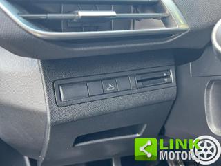 PEUGEOT 3008 usata, con Sedile posteriore sdoppiato