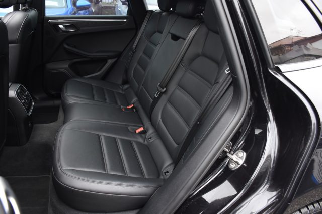 PORSCHE Macan usata, con Volante in pelle
