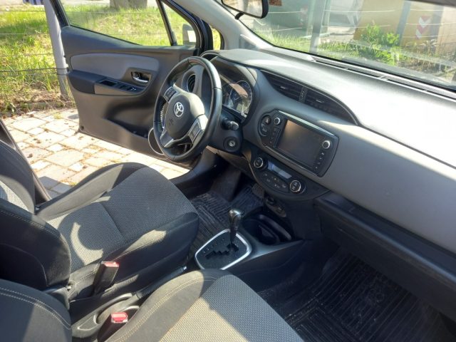 TOYOTA Yaris usata, con Controllo trazione