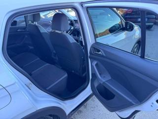 VOLKSWAGEN T-Cross usata, con USB