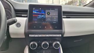 RENAULT Clio usata, con USB