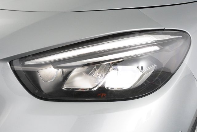 MERCEDES-BENZ CLA usata 13