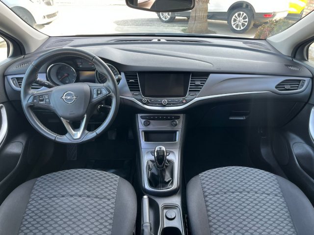 OPEL Astra usata, con Controllo trazione