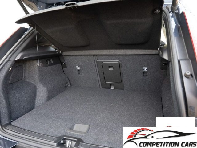 VOLVO XC40 usata, con Specchietti laterali elettrici