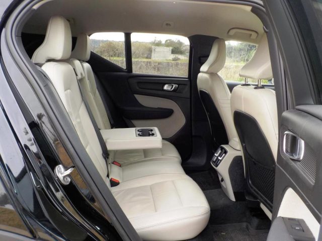 VOLVO XC40 usata, con Isofix