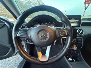 MERCEDES-BENZ CLA 200 usata, con Sistema di navigazione