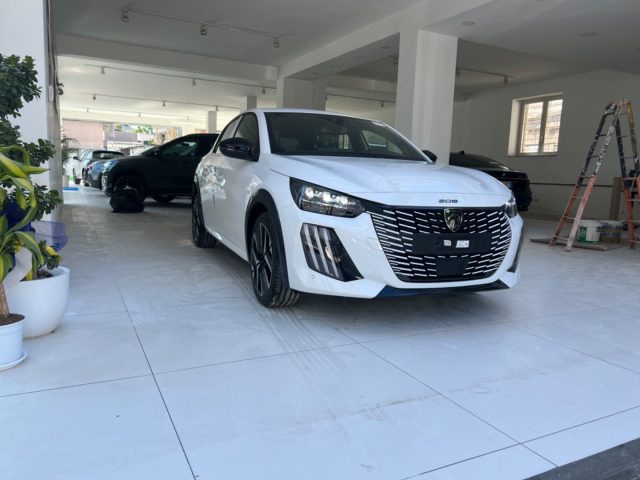PEUGEOT 208 usata, con Autoradio