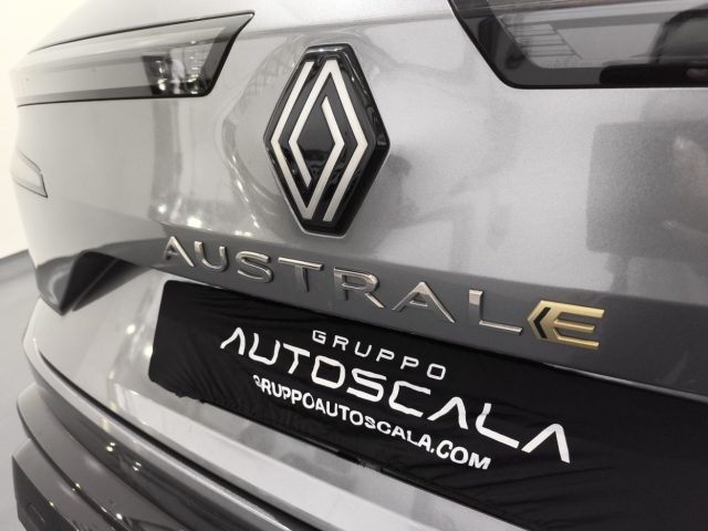 RENAULT Austral usata, con Luci diurne LED