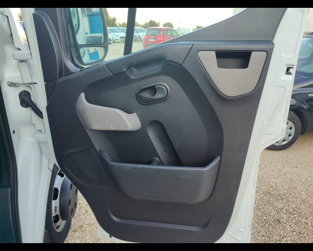 RENAULT Master usata 17