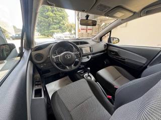 TOYOTA Yaris usata, con ESP