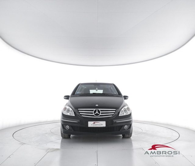MERCEDES-BENZ B 180 usata 4