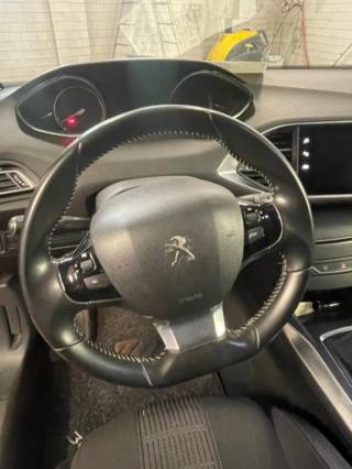 PEUGEOT 308 usata, con Boardcomputer