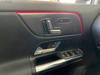 MERCEDES-BENZ GLA 200 usata 12