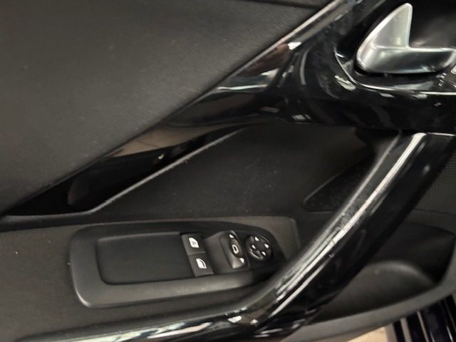 PEUGEOT 208 usata 11