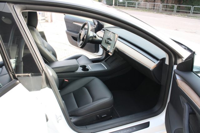 TESLA Model 3 usata, con Fendinebbia