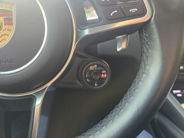 PORSCHE Cayenne usata, con Luci diurne LED