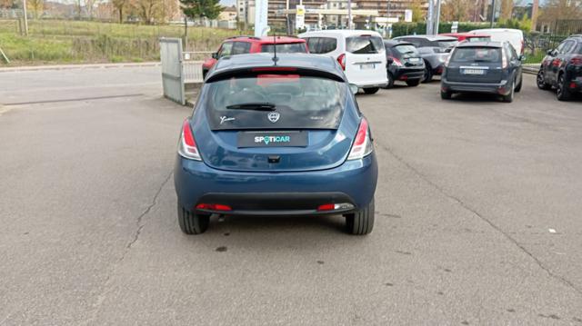 LANCIA Ypsilon usata, con Autoradio