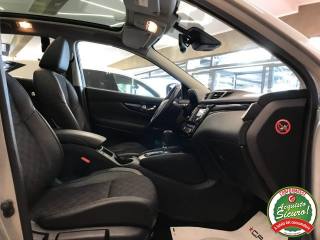 NISSAN Qashqai usata, con Luci diurne LED